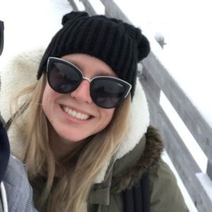 Meet your Posher, Alisha